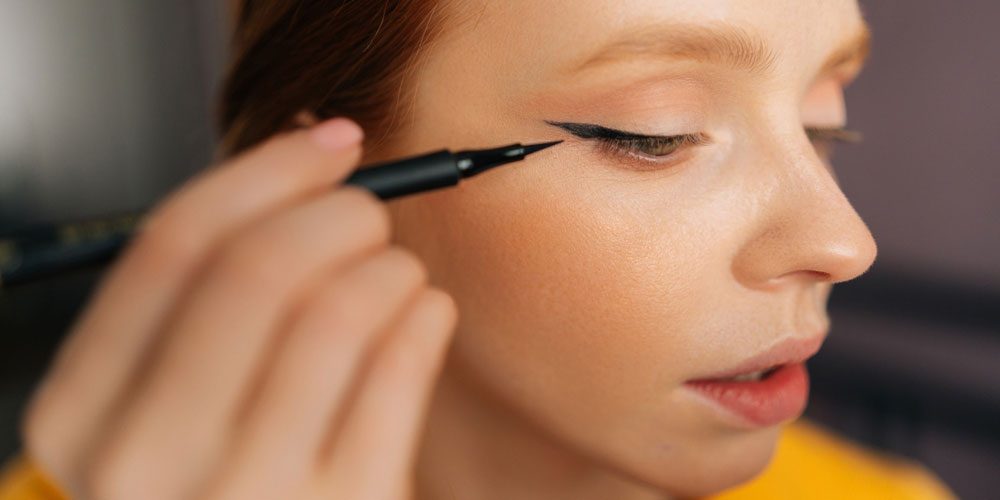 آرایشی متفاوت و ماندگار با خط چشم ماژیکی