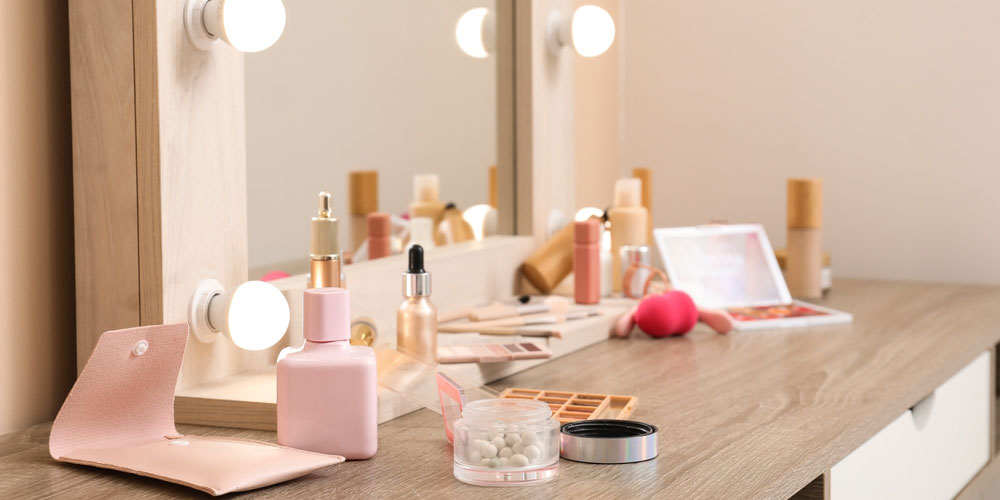 استفاده از محصولات مراقبت پوست