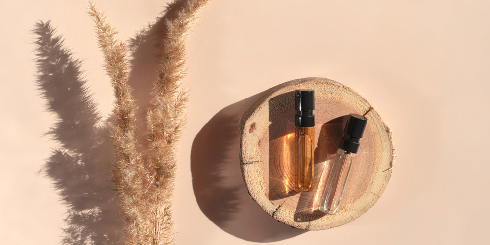 دکانت عطر؛ ابزار دقیق برای کشف رایحه‌های ماندگار