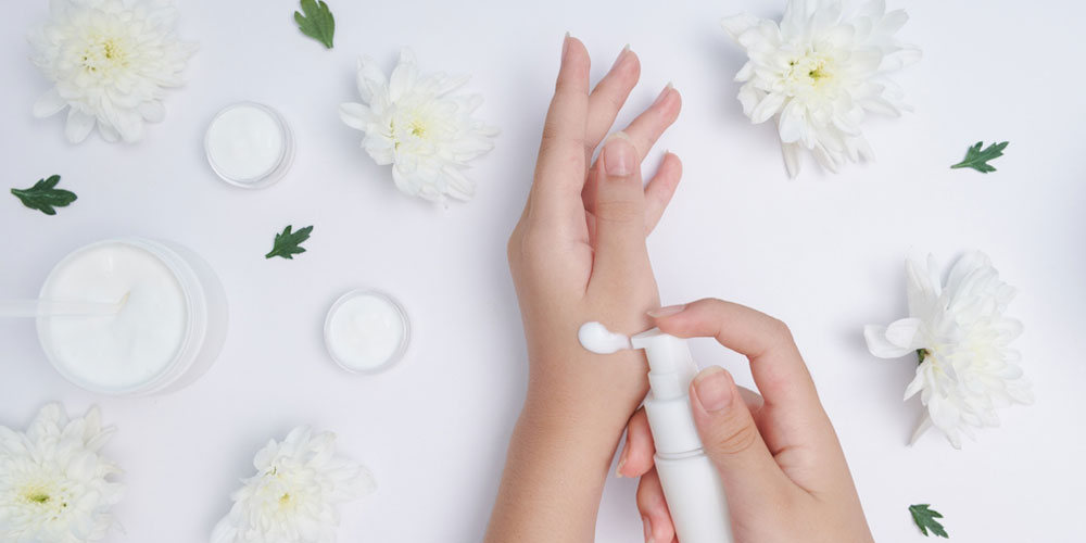 ماست بدن آبرسان قوی