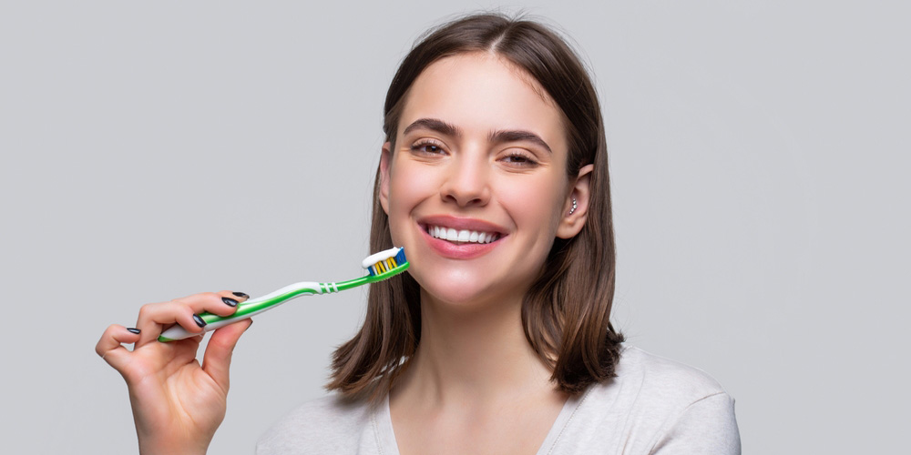 خمیر دندان سفیدکننده برای لکه‌های قهوه و چای