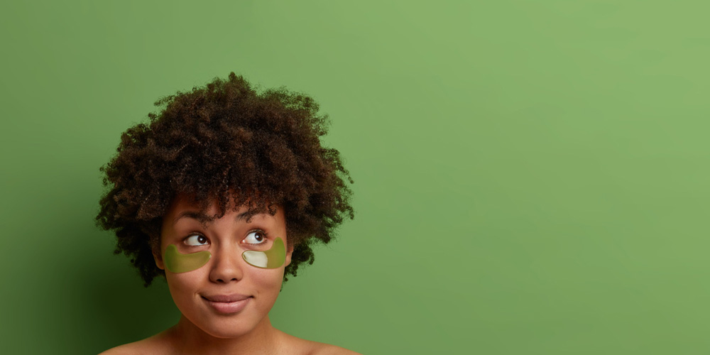 کرم دور چشم برای کاهش چروک و تیرگی