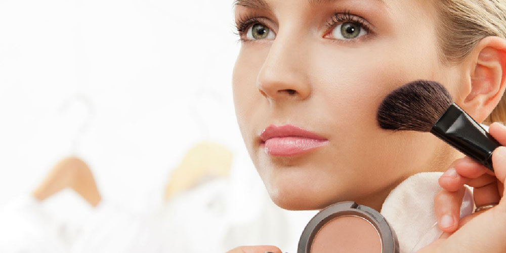 انتخاب بافت رژگونه، پودری، کرمی یا مایع