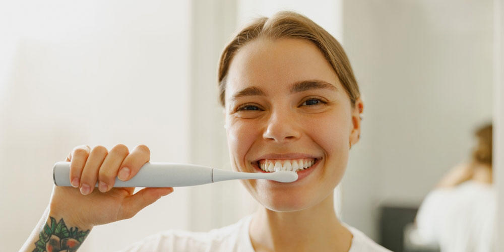 مسواک برقی با سنسور فشار برای لثه حساس
