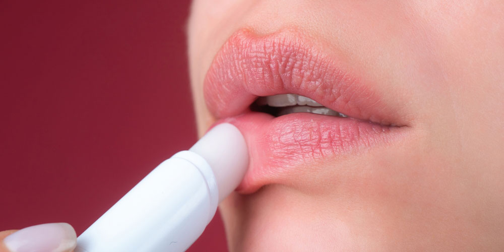 بالم لب مرطوب‌کننده