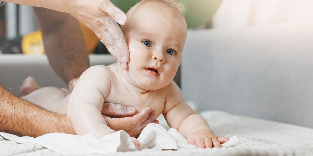 روغن بدن پوست کودک 