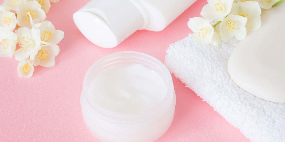 آبرسانی عمیق، حس سبک بر روی پوست