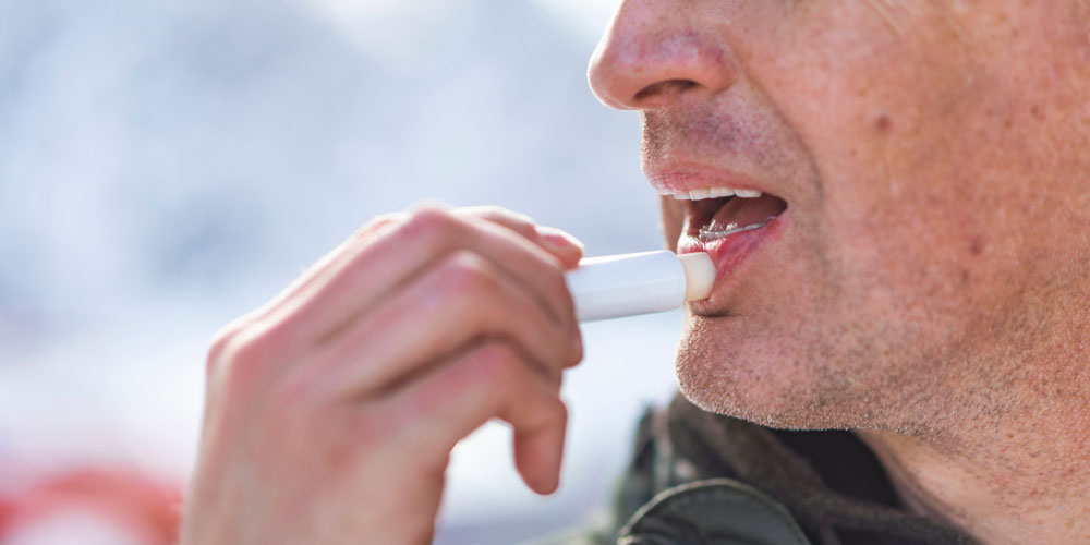 بالم لب مرطوب‌کننده با ویتامین E