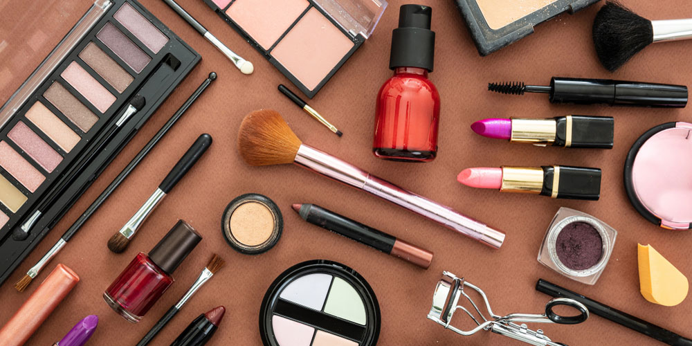 خرید محصولات آرایشی ایرانی و خارجی