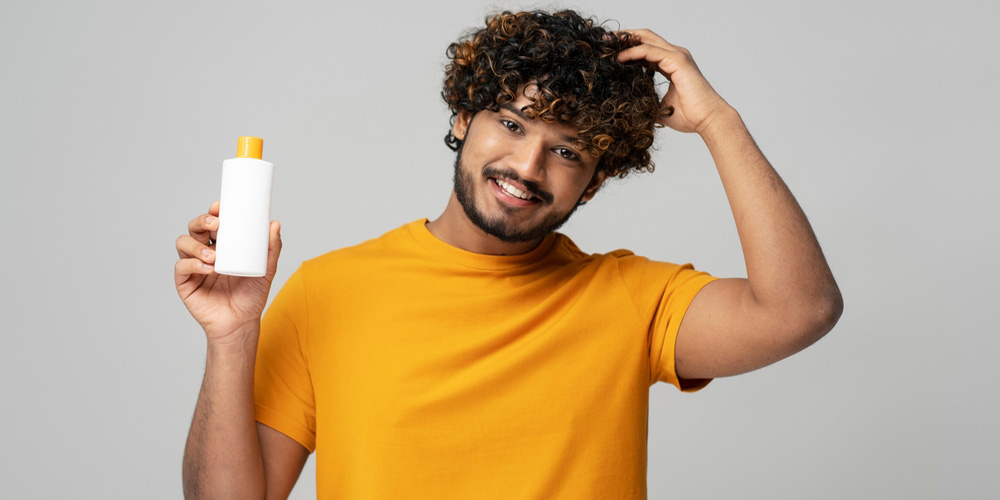 شامپو ضد شوره مناسب موهای کاشته شده؛ راهنمای جامع انتخاب و استفاده