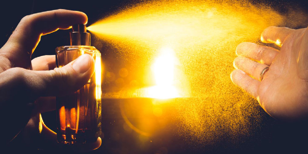 روش‌های پاک کردن عطر از لباس