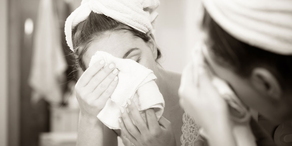 اشتباهات رایج در شستشوی صورت