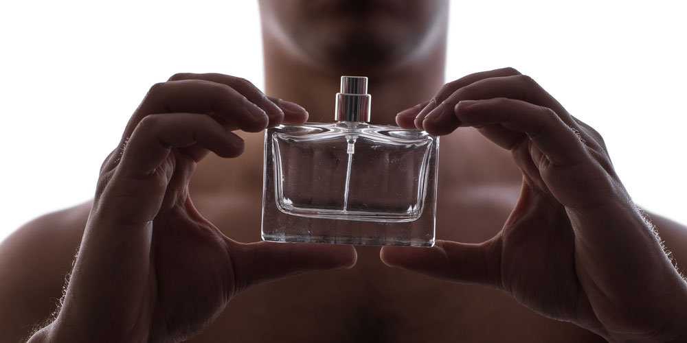 چرا ماندگاری عطر روی پوست افراد متفاوت است؟