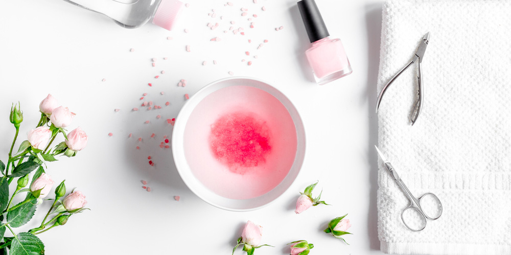 بهترین محلول تقویت کننده و مراقبت از ناخن از برندهای معروف