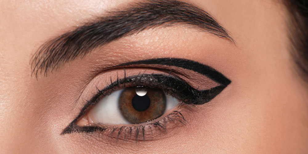 خط چشم گربه‌ای مدرن (Modern Cat Eye)
