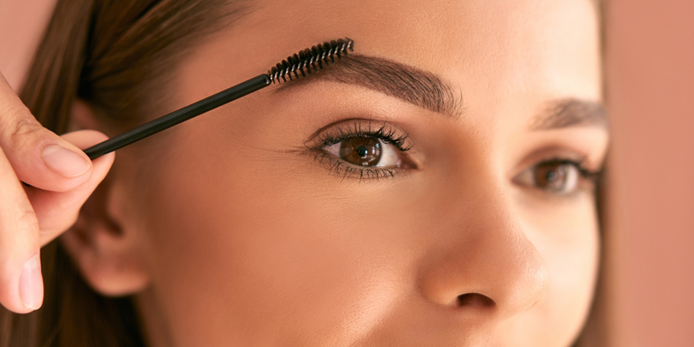 ابروی کمانی و زاویه‌دار