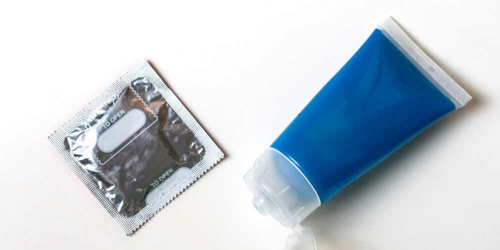 شست‌وشوی بیش از حد و آسیب به لایه محافظ پوست