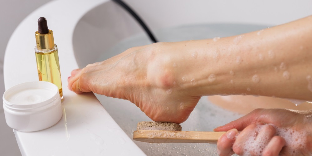 کرم ترک پا چیست و چه تفاوتی با اسکراب دارد؟